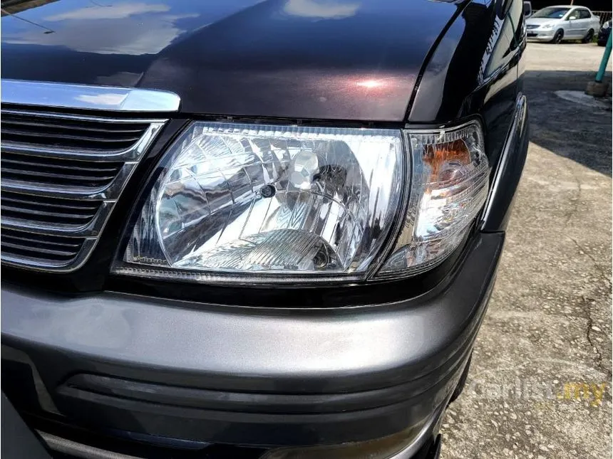 2003 Toyota Unser LGX MPV