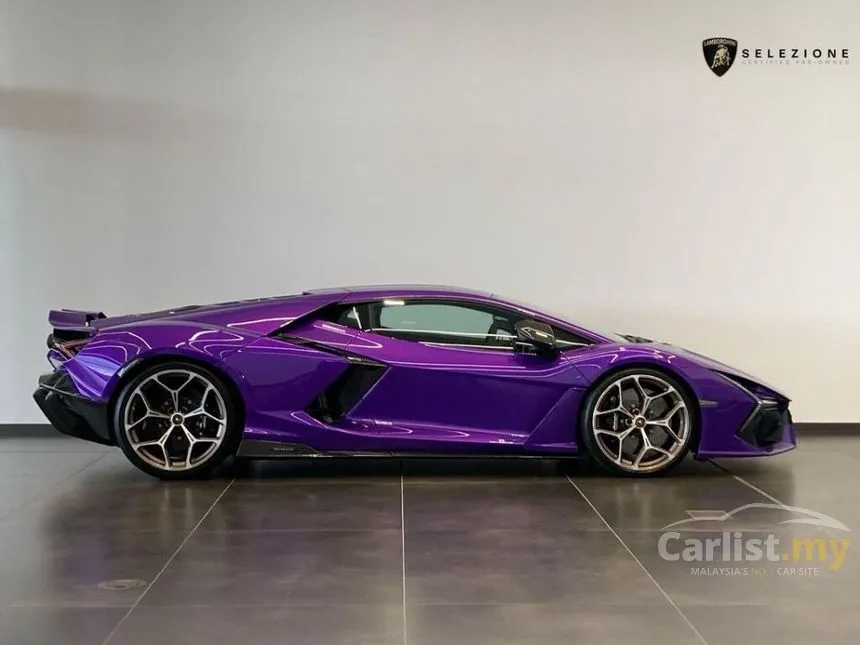 2024 Lamborghini Revuelto Coupe