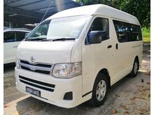 2012 Toyota Hiace 2.7 Window Van Hiroof