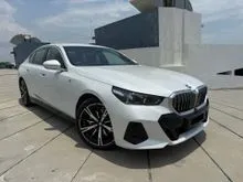 2025 BMW 530i 2.0 M Sport Sedan- FREE WARRANTY - FREE SERVICE - FREE TINTED VOUCHER - FREE GIFT TNC APPLY