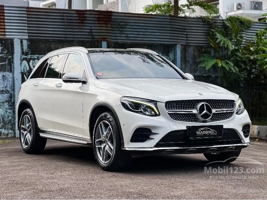 2018 Mercedes-Benz GLC200 AMG SUV