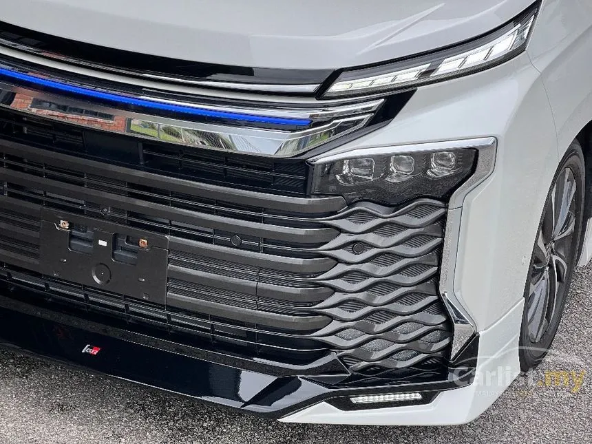 2022 Toyota Voxy S-Z MPV