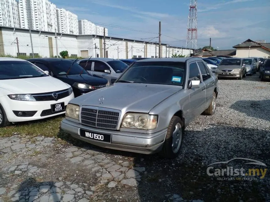 1988 Mercedes-Benz 230E Sedan