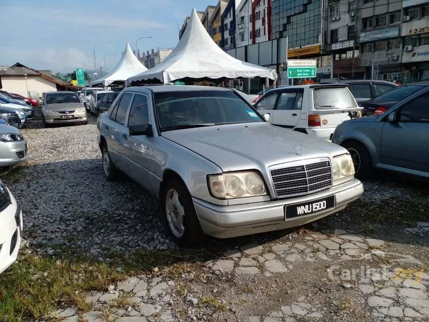 1988 Mercedes-Benz 230E Sedan
