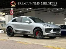 25303KM Black Leather 8 Ways Seat PDLS + 2022 Porsche Macan 2.0 SUV GT Sport Steering with Sport Chrono & Porsche Classic Clock