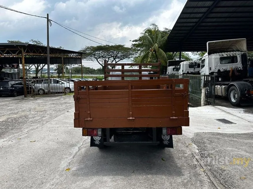 1995 Isuzu NHR Lorry