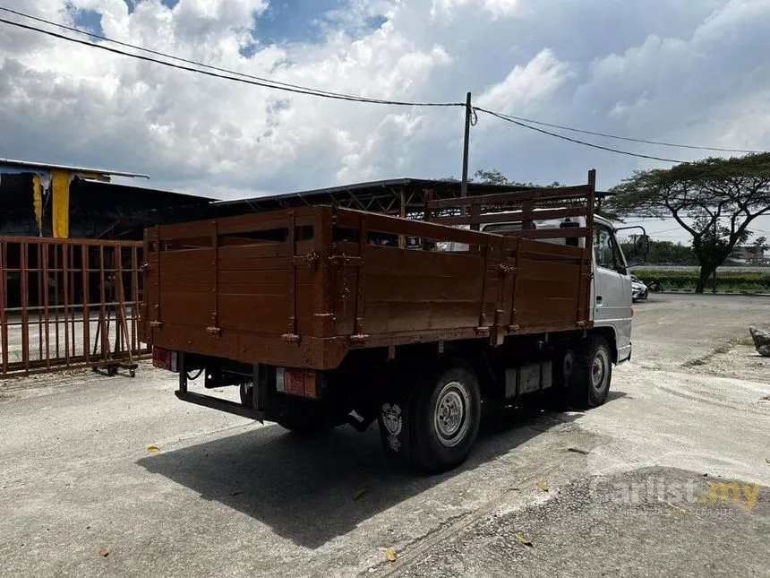 1995 Isuzu NHR Lorry