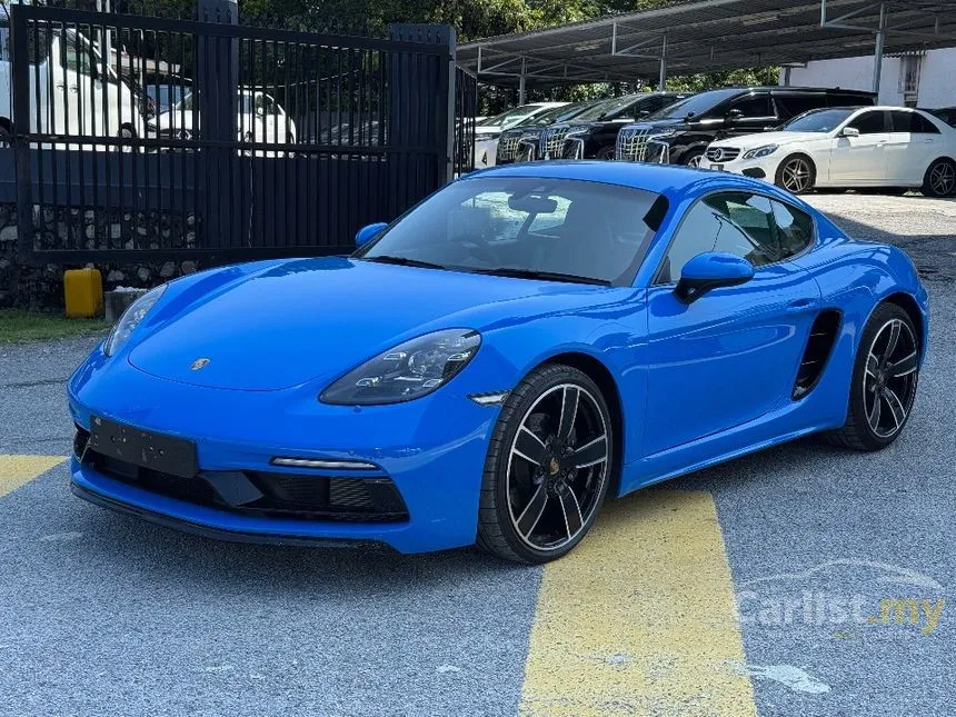 2022 Porsche 718 Cayman Coupe