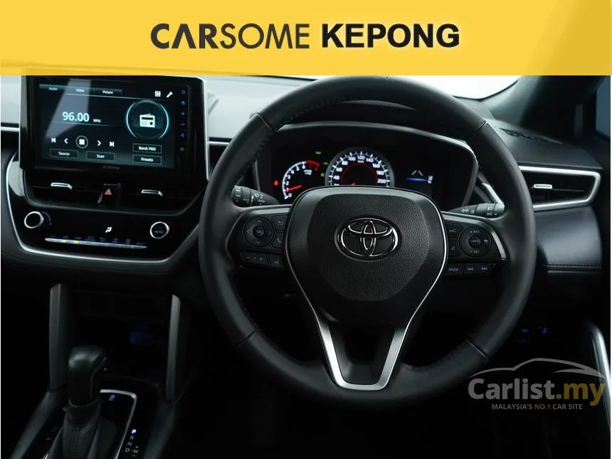 2024 Toyota Corolla Cross V SUV