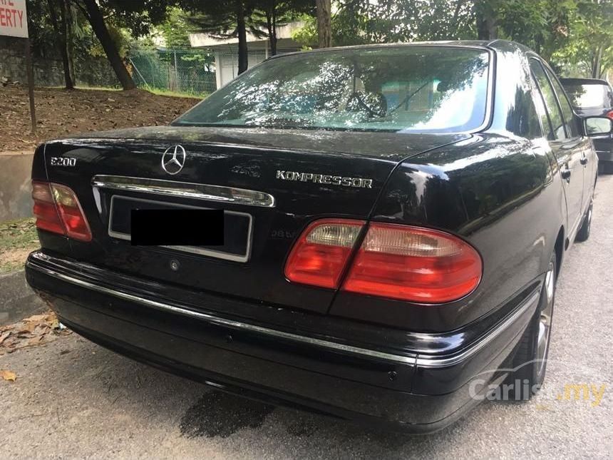 Mercedes-Benz E200K 2001 Elegance 2.0 in Kuala Lumpur 