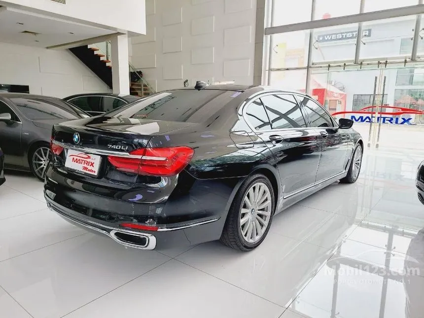 2019 BMW 740Li Sedan