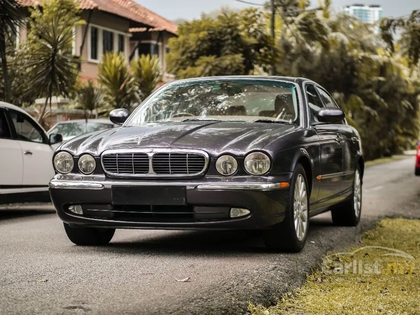 2004 Jaguar XJ6 Luxury Sedan