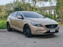 2013 Volvo V40 2.0 (ปี 13-16) T5 Cross Country Wagon