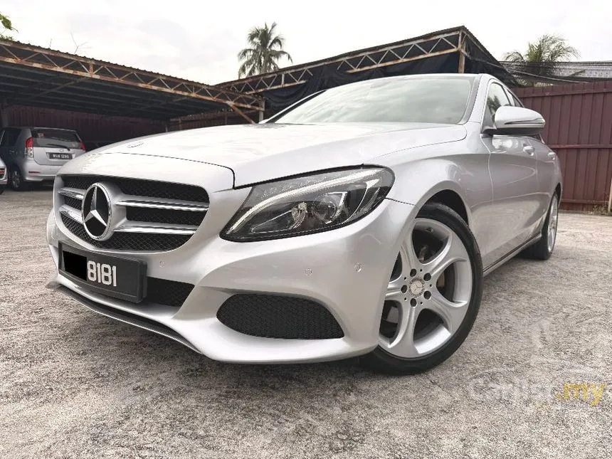 2015 Mercedes-Benz C200 AMG Line Sedan