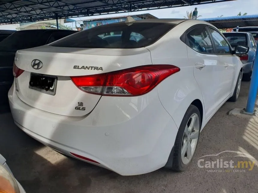 2013 Hyundai Elantra Premium Sedan