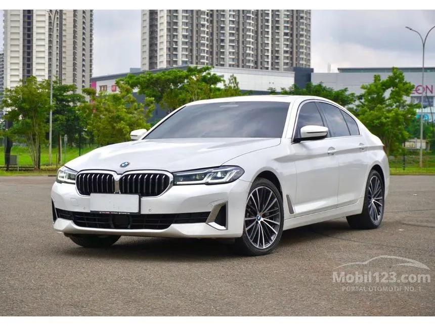 2022 BMW 530i M Sport Sedan