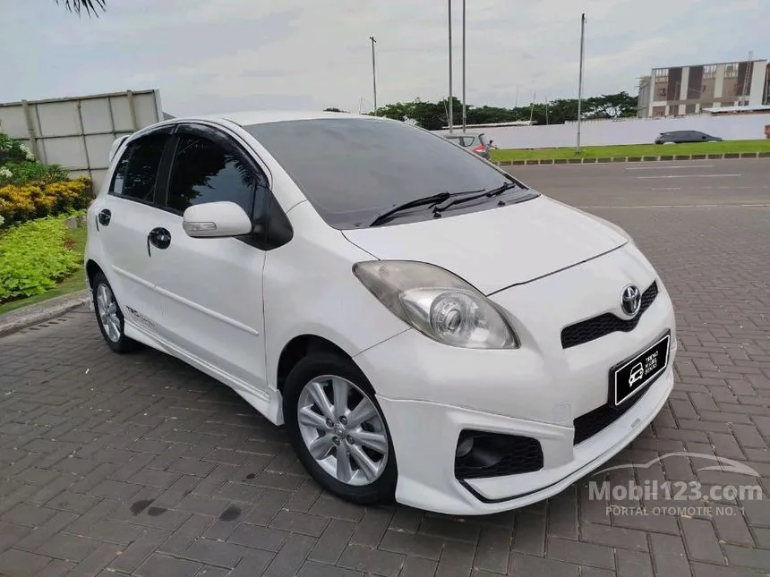 2013 Toyota Yaris TRD Sportivo Hatchback