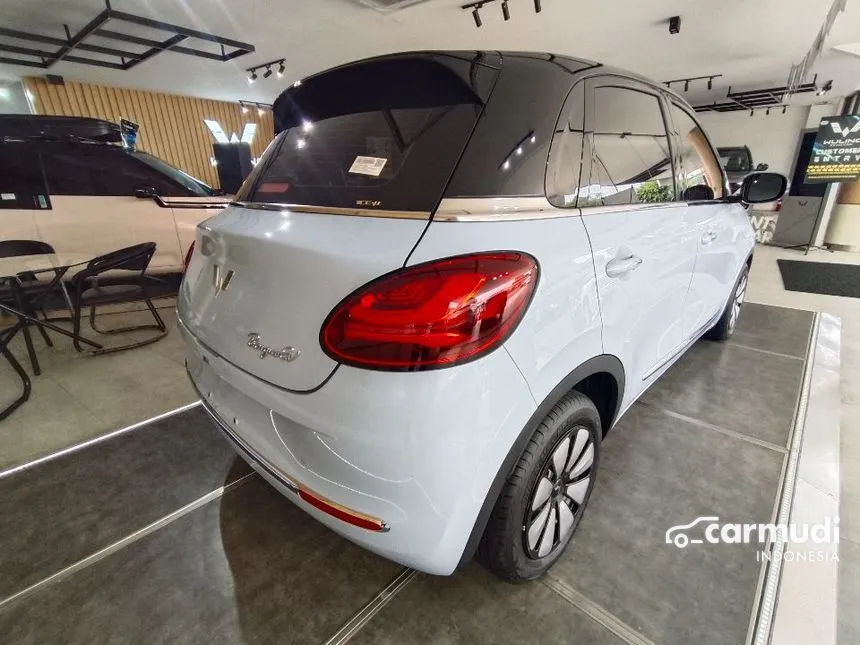 2024 Wuling Binguo EV Premium Range Hatchback