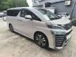 Recon 2019 Toyota Vellfire 2.5 ZG/3 EYES LED/ROOF MONITOR/LANE KEEPING ASSIST/GRADE 4.5/MILEAGE 25K KM ONLY/2019 UNREGISTER