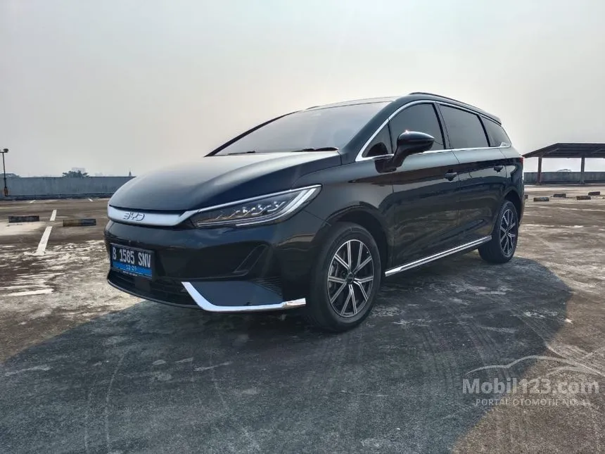 2024 BYD M6 Standard 7 Seater MPV