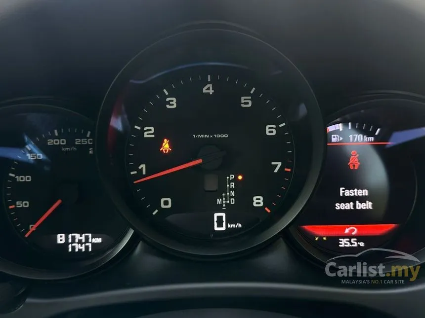 2015 Porsche Macan SUV