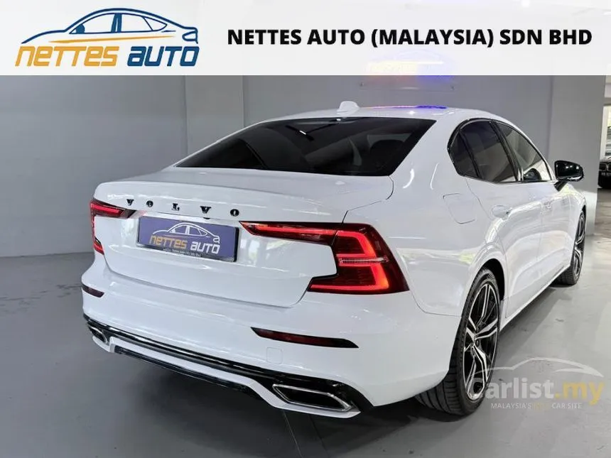 2021 Volvo S60 Recharge T8 R-Design Sedan