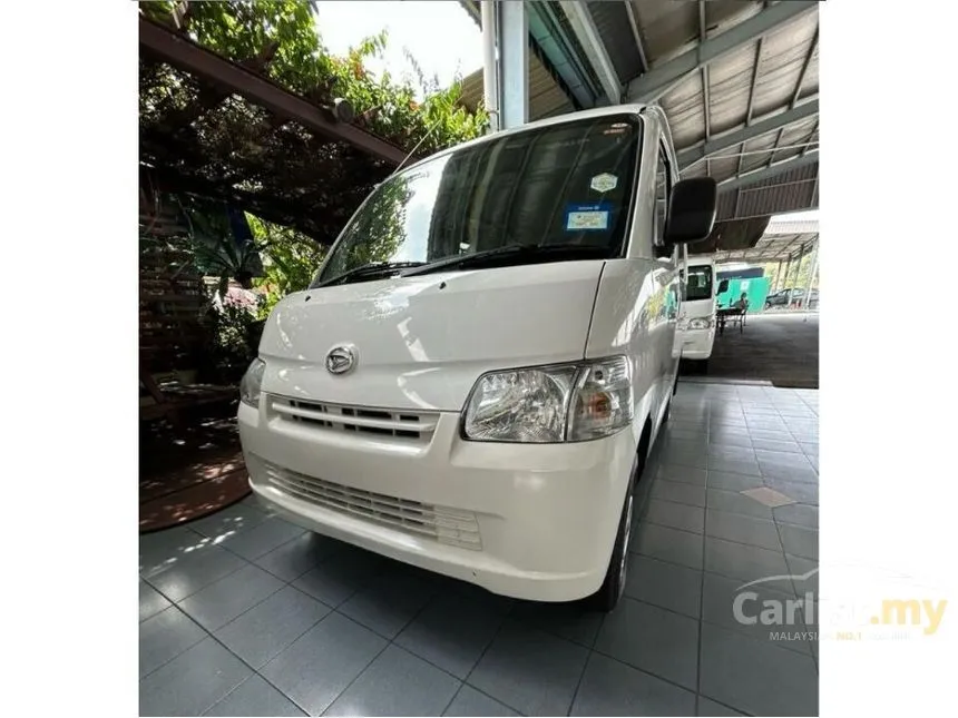 2023 Daihatsu Gran Max Semi Panel Van