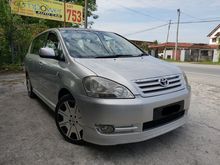 2004 Toyota Ipsum 2.4 MPV 7 SEATER SUNROOF/MOONROOF