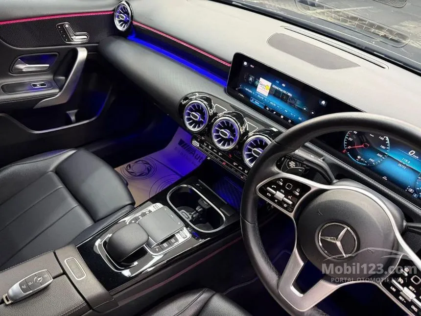 2019 Mercedes-Benz A200 progressive line Sedan
