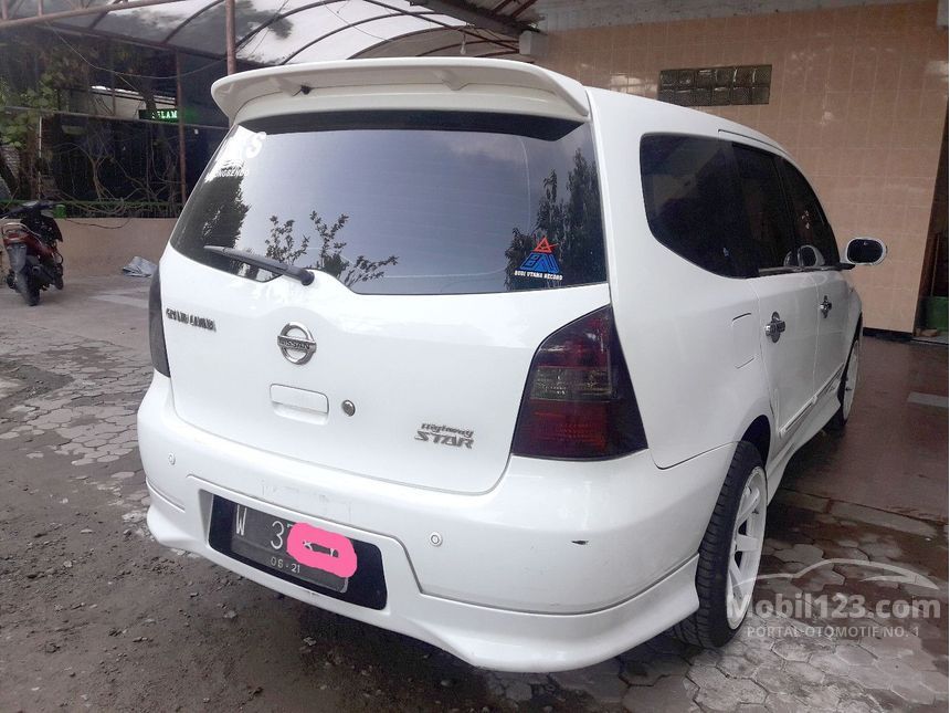 Jual Mobil Nissan Grand Livina 2011 Highway Star 1.5 di 