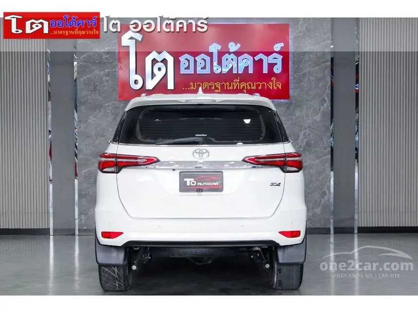 2020 Toyota Fortuner V SUV