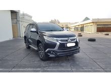 2016 Mitsubishi Pajero Sport 2.4 Dakar SUV hitam km 29 ribuan kredit dp 100 jt saja
