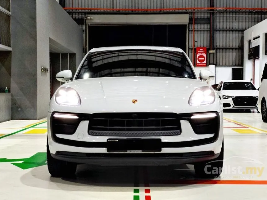 2022 Porsche Macan SUV