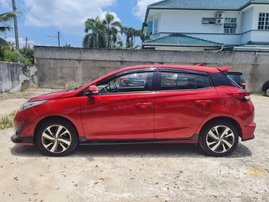 2020 Toyota Yaris E Hatchback