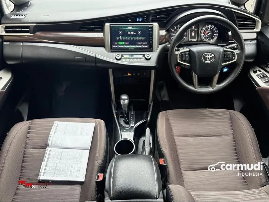 2021 Toyota Kijang Innova V MPV