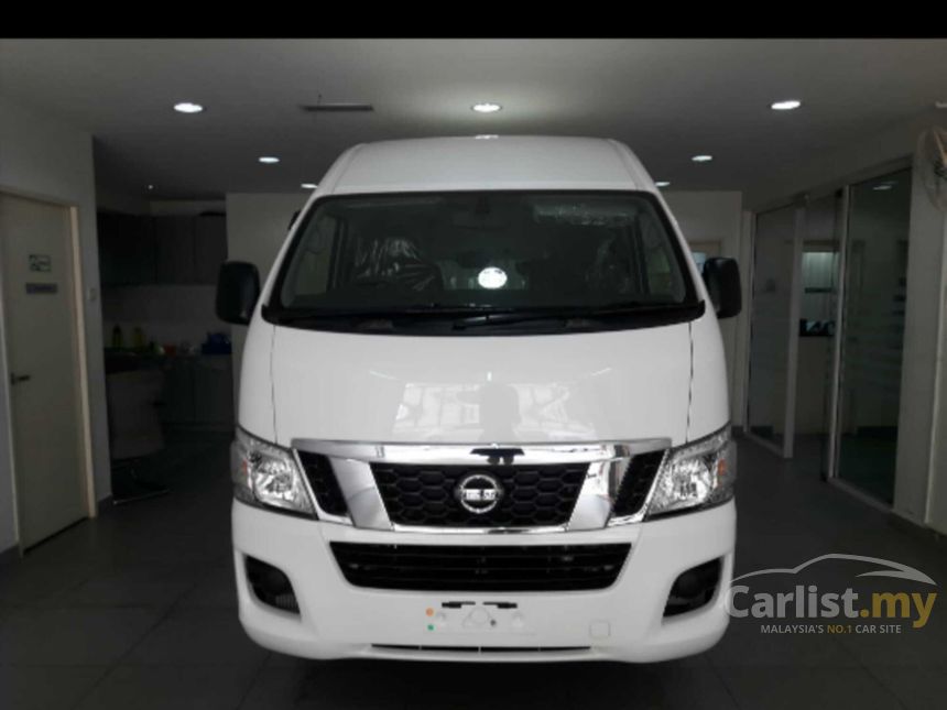 nissan urvan white