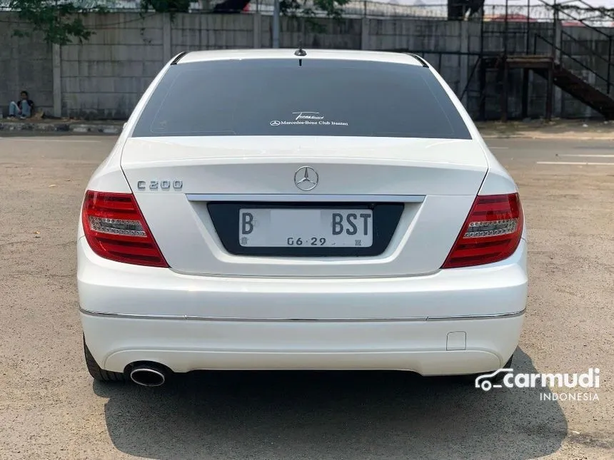 2014 Mercedes-Benz C200 CGI Avantgarde Sedan