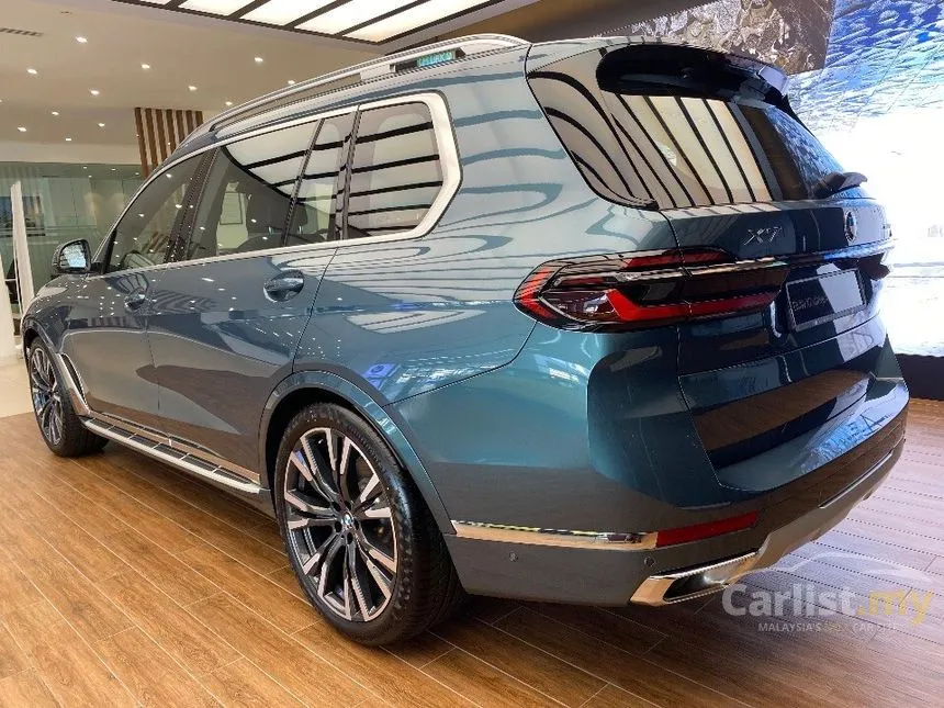 2023 BMW X7 xDrive40i Pure Excellence SUV