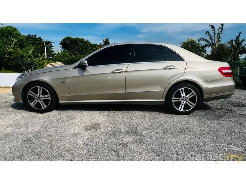 2010 Mercedes-Benz E250 CGI Avantgarde Sedan