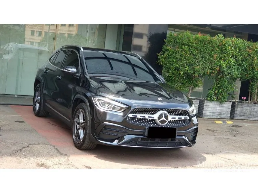 2022 Mercedes-Benz GLA200 AMG Line SUV