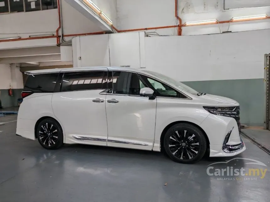2024 Toyota Alphard Z 7-Seater MPV
