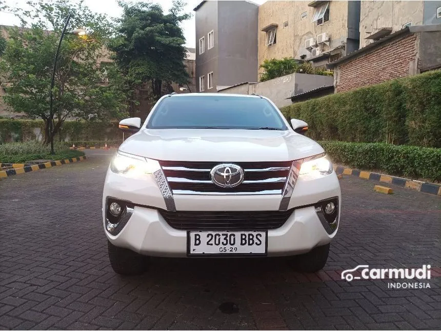 Jual Mobil Toyota Fortuner 2019 VRZ 2.4 di Banten Automatic SUV Putih Rp 340.000.000
