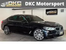 2019 BMW 530i 2.0 M Sport Sedan / LED ADAPTIVE HEADLIGHTS / IDRIVE INFOTAINMENT WITH TOUCHSCREEN AND CONTROLER / APPLE CARPLAY / REVERSE CAMERA / DSC