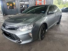 2015 Toyota Camry 2.5 Hybrid Sedan