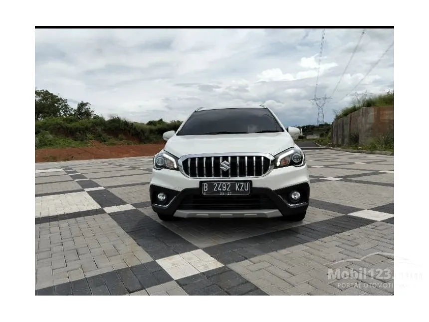 Jual Mobil Suzuki SX4 S