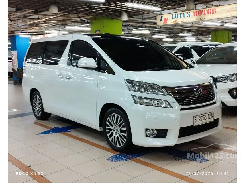 2013 Toyota Vellfire X MPV