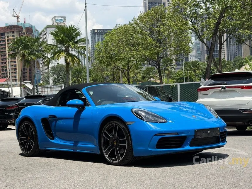 2022 Porsche 718 Boxster Convertible