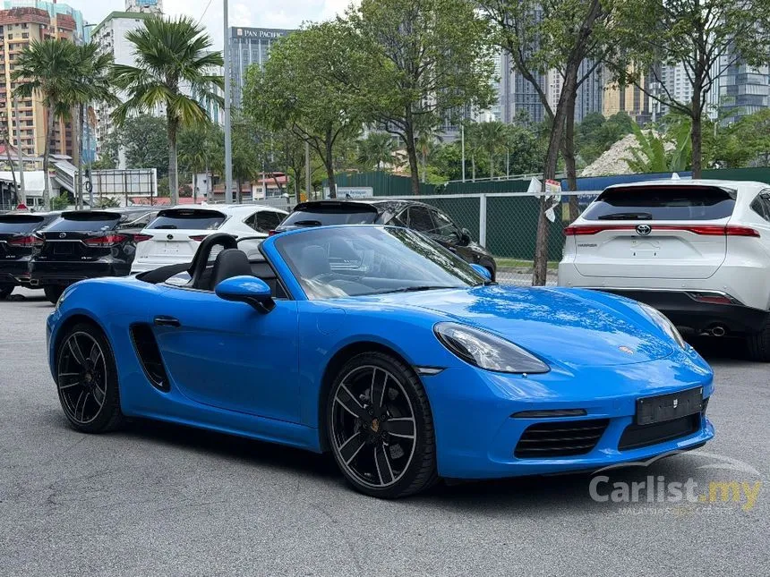 2022 Porsche 718 Boxster Convertible