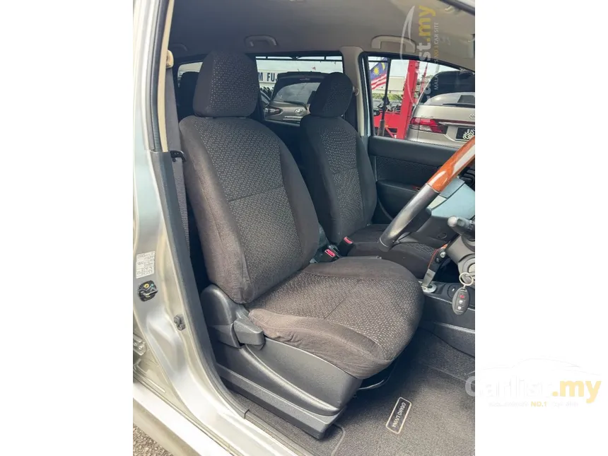 2011 Nissan Grand Livina Comfort MPV