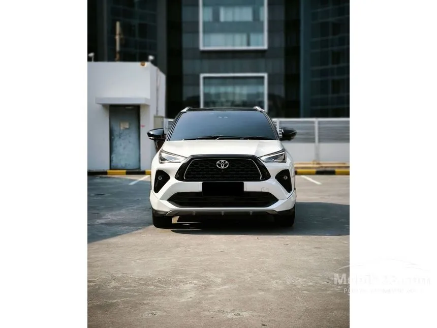 2024 Toyota Yaris Cross S HV with GR Parts Aero Pkg(Prem Clr) SUV